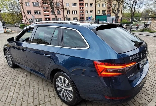 Skoda Superb cena 117900 przebieg: 58265, rok produkcji 2021 z Gliwice małe 121